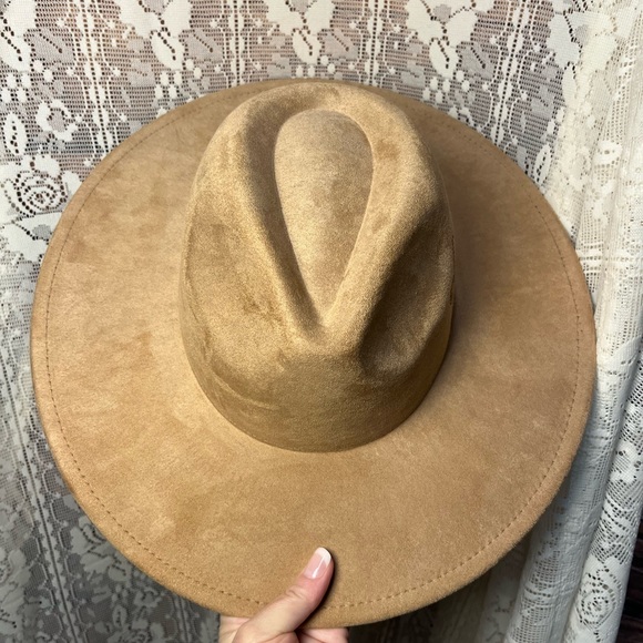 Burn Etched Faux Suede Hat - Picture 7 of 7